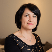 Claudia cuidadora de mayores